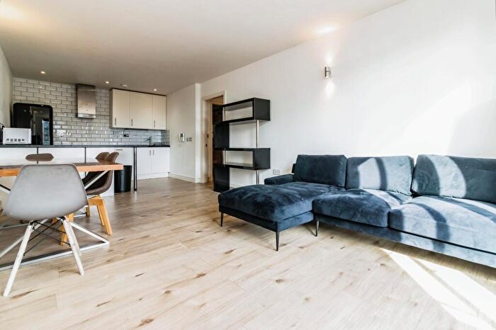 2 Bedroom Apartment To Rent In Dearmans Place, Salford, Greater Manchester, M3