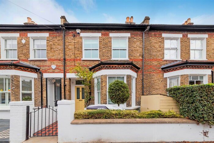 4 Bedroom Property To Rent In Gladstone Road, London, SW19