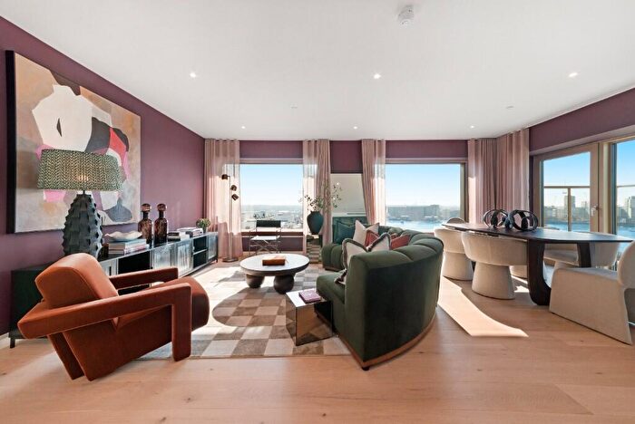 3 Bedroom Apartment For Sale In Starboard Way, London, E16