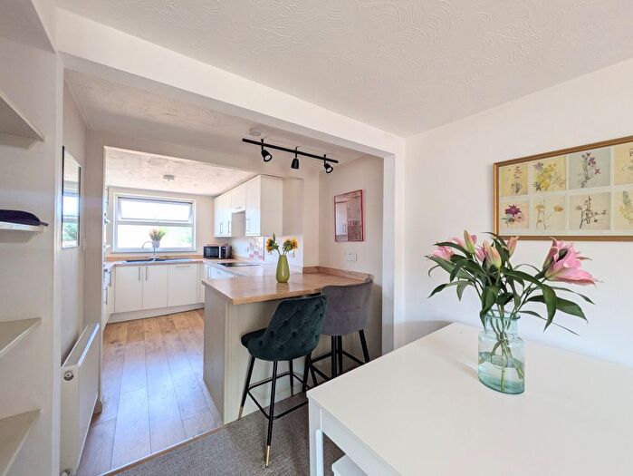 3 Bedroom Flat For Sale In Coopers Court, High Street, Crediton, EX17