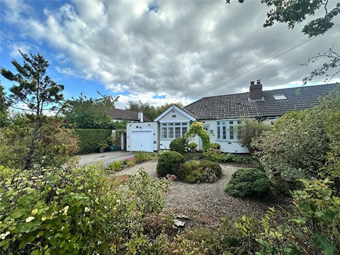 3 Bedroom Bungalow To Rent In Farrar Lane, Adel, Leeds, LS16