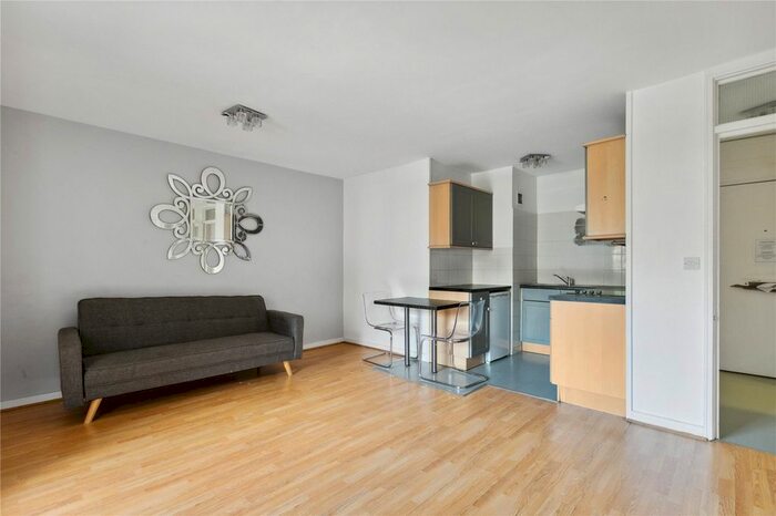 1 Bedroom Flat To Rent In Cromwell Road, London, SW5