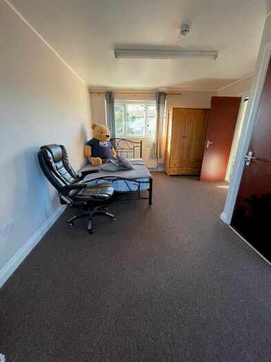 Studio To Rent In Kingsley Road, Hounslow, TW3