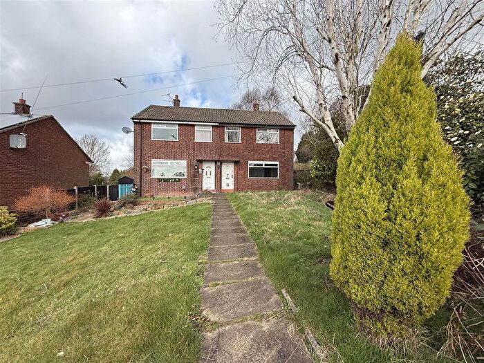 3 Bedroom Semi Detached House For Sale In Coniston Drive, Stalybridge, SK15