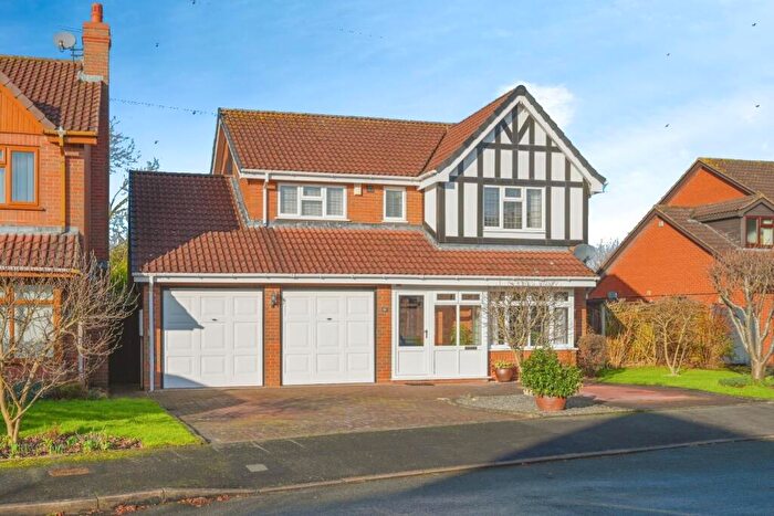 4 Bedroom Detached House For Sale In Longleat, Tamworth, B79