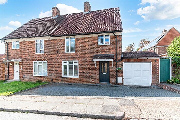 3 Bedroom Semi-Detached House For Sale In Chalk Pit Road, Banstead, SM7