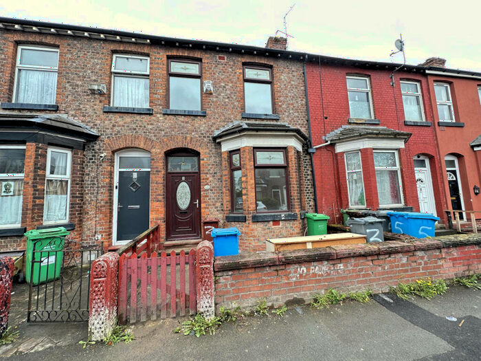 4 Bedroom Terraced House To Rent In Slade Grove, Manchester, M13