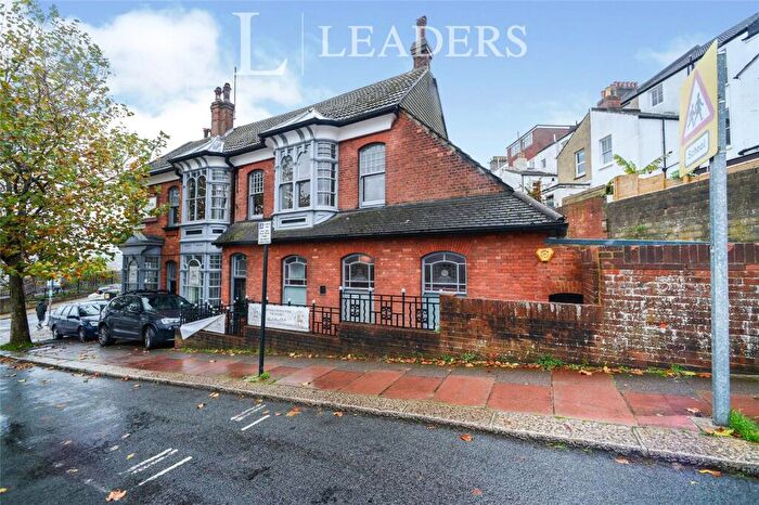 5 Bedroom Flat To Rent In Port Hall Avenue, Brighton, East Sussex, BN1