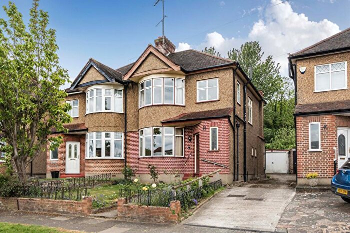 3 Bedroom Semi-Detached House For Sale In Whitethorn Gardens, Enfield, EN2