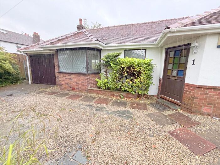 2 Bedroom Bungalow For Sale In Garstang Road West, Poulton Le Fylde, FY6