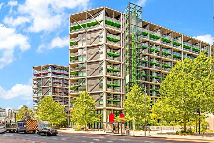 2 Bedroom Apartment For Sale In Riverlight Quay, Nine Elms, SW11