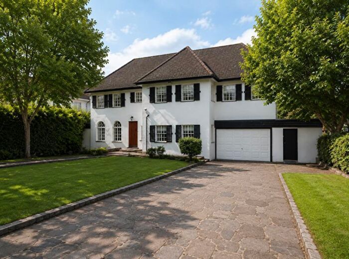 5 Bedroom Detached House To Rent In Russell Road, Moor Park, HA6