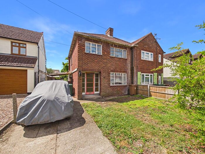 3 Bedroom Semi Detached House For Sale In Glenfield Road, Ashford, Surrey, TW15