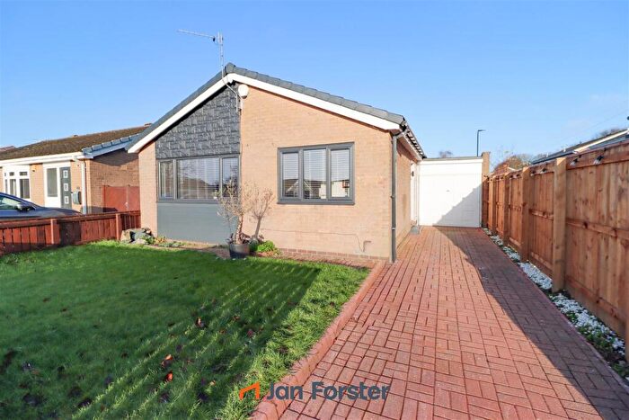 2 Bedroom Detached Bungalow For Sale In Remus Close, Newcastle Upon Tyne, NE13