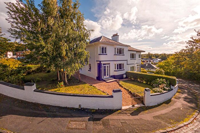 3 Bedroom Semi-Detached House For Sale In Woodlands Crescent, Thornliebank, Glasgow, G46