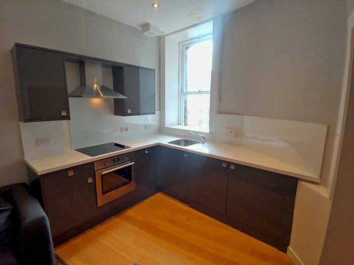4 Bedroom Flat To Rent In Lothian Road, Tollcross, Edinburgh, EH3