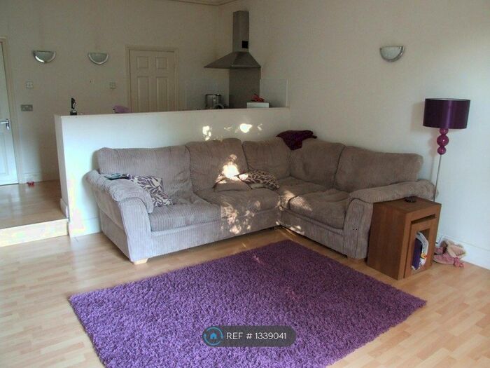 2 Bedroom Flat To Rent In Darby Road, Liverpool, L17