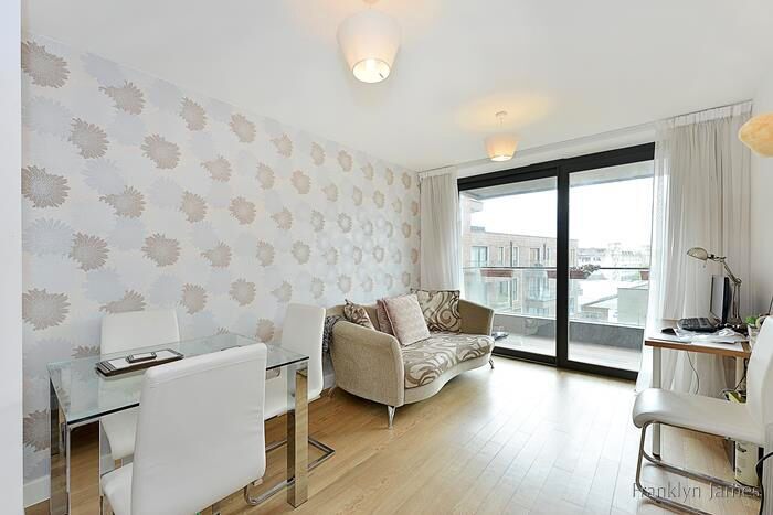 1 Bedroom Apartment To Rent In Connaught Heights, Pontoon Dock, E16