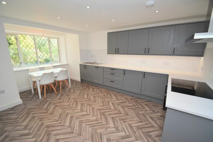 6 Bedroom Detached House To Rent In Park Crescent, Falmouth, TR11