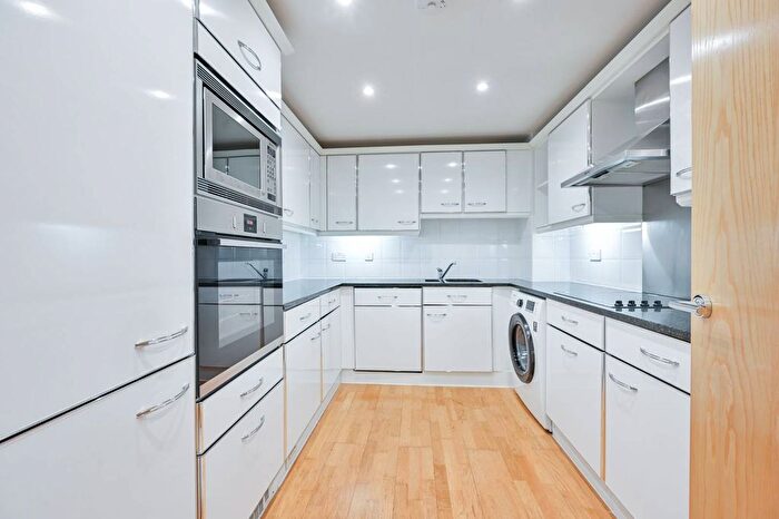 1 Bedroom Flat To Rent In Curlew Street, Shad Thames, London, SE1