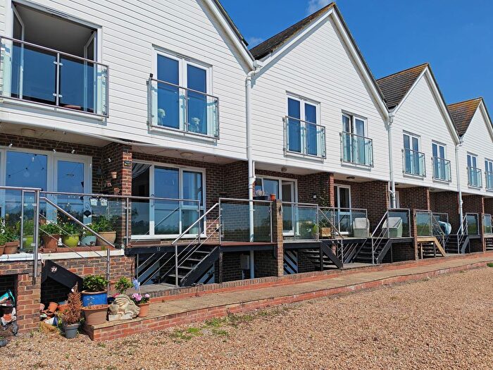1 Bedroom Flat For Sale In Rock Channel Quay, The Boathouse Rock Channel Quay, TN31