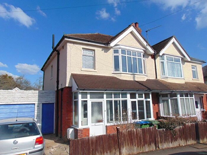 3 Bedroom Terraced House To Rent In Blenheim Gardens, Southampton, SO17