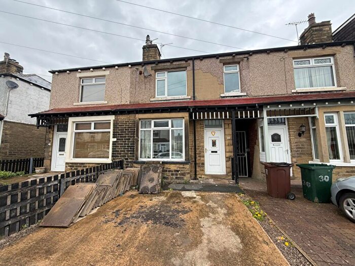 3 Bedroom Terraced House To Rent In Briggs Avenue, Bradford, BD6