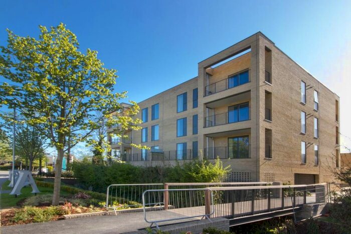 2 Bedroom Flat To Rent In Seekings Close, Trumpington, Cambridge, CB2