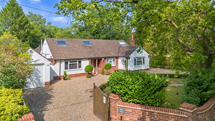 6 Bedroom Detached House For Sale In Three Acres, Crays Pond, RG8