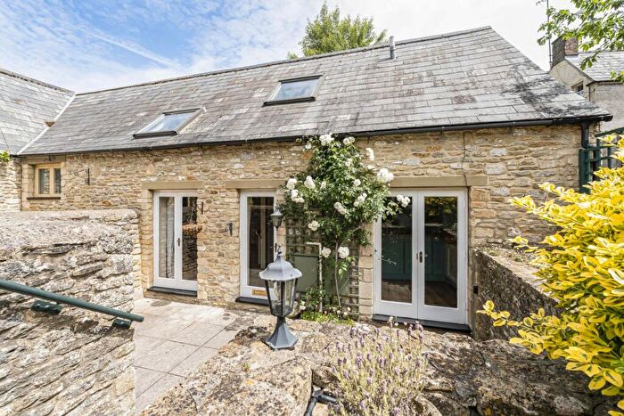 2 Bedroom House For Sale In Market Cross, Malmesbury, Wiltshire, SN16