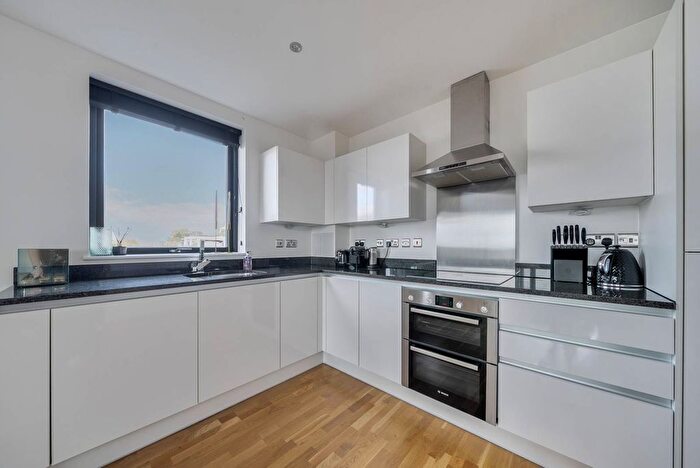 2 Bedroom Flat For Sale In Centenary Heights, Greenwich, London, SE10