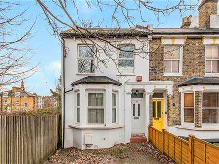 2 Bedroom Flat To Rent In Canterbury Grove, West Norwood, SE27