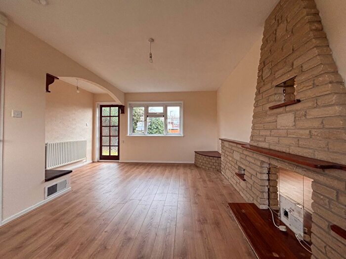 3 Bedroom Terraced House To Rent In Lilac Grove, Walsall, WS2