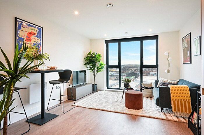 Studio To Rent In Uncle Leeds, Whitehall, LS12