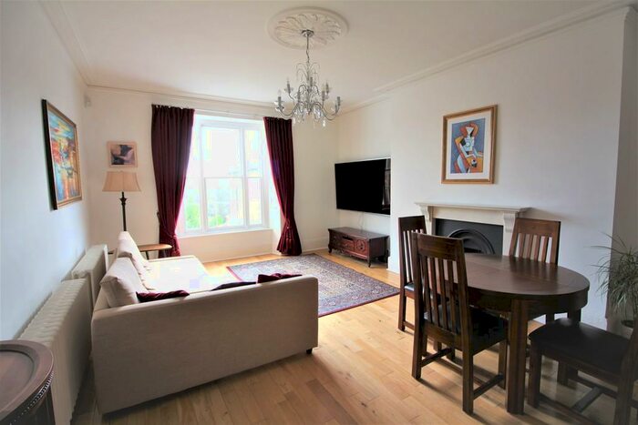 2 Bedroom Flat To Rent In Oakfield Road, Clifton, BS8