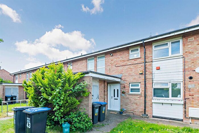 1 Bedroom Flat For Sale In Gould Close, Welham Green, North Mymms, AL9