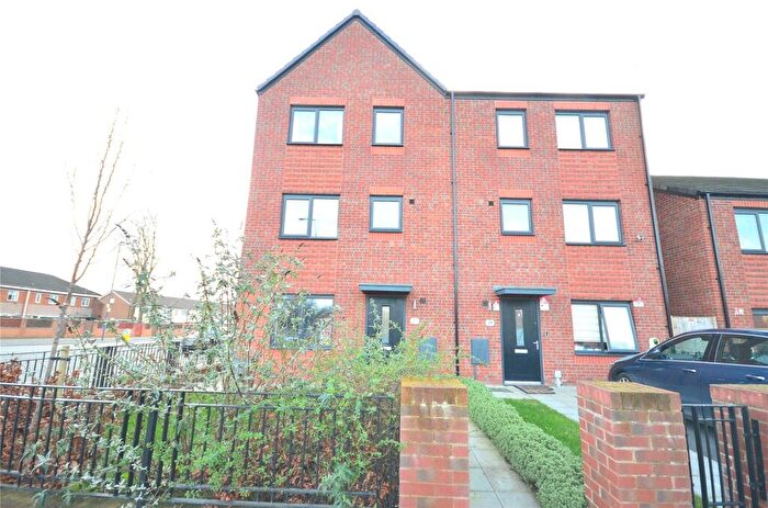 4 Bedroom House To Rent In New Allen Street, Miles Platting, Manchester, Greater Manchester, M40