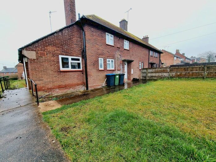 3 Bedroom Semi-Detached House To Rent In Welsh Road West, Southam, CV47