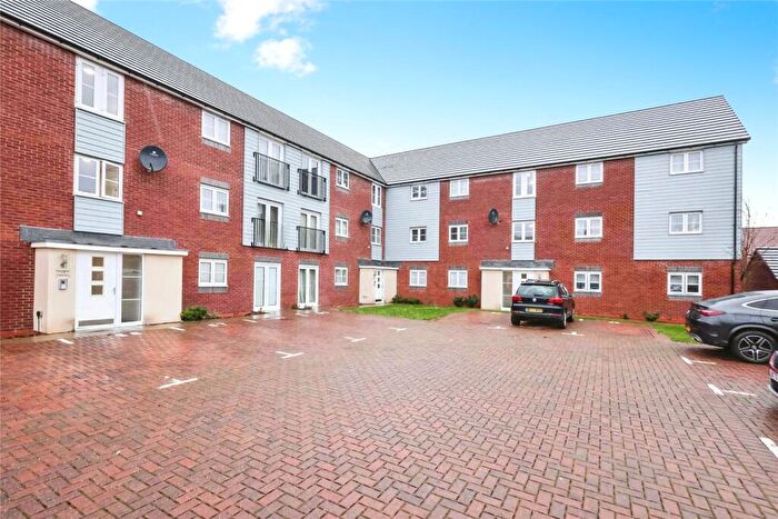 2 Bedroom Flat For Sale In Aldridge Square, Perry Barr, Birmingham, B42
