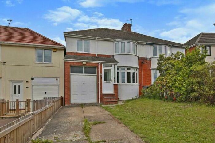 4 Bedroom Semi-Detached House To Rent In Toll House Road, Nevilles Cross, DH1