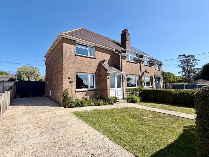 3 Bedroom Semi-Detached House For Sale In Foxhills Crescent, Lytchett Matravers, BH16