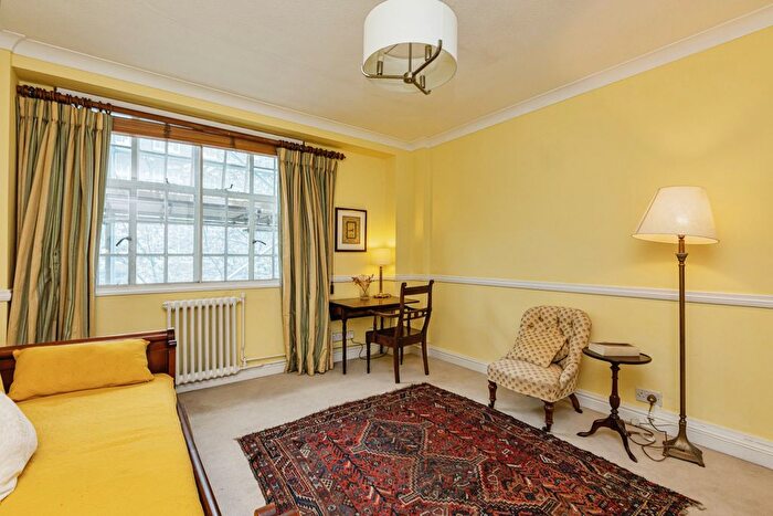 Studio To Rent In Russell Court, Woburn Place, WC1H