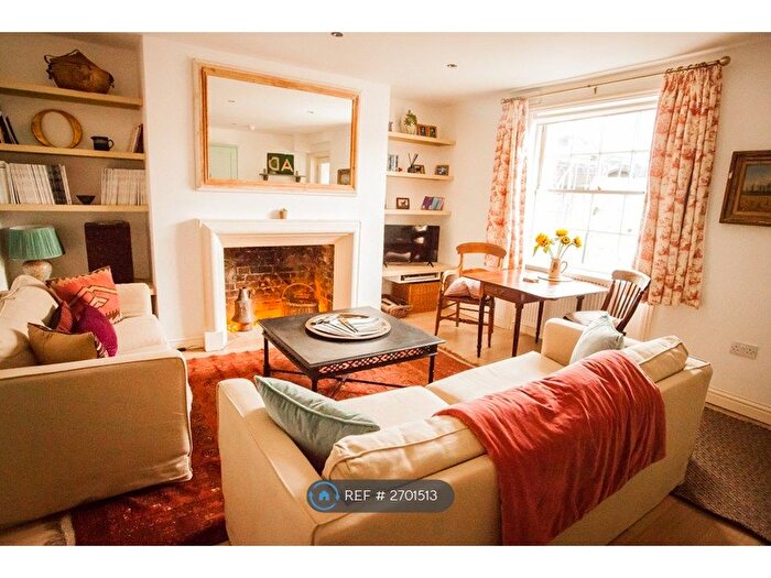 1 Bedroom Flat To Rent In Royal Road, Ramsgate, CT11