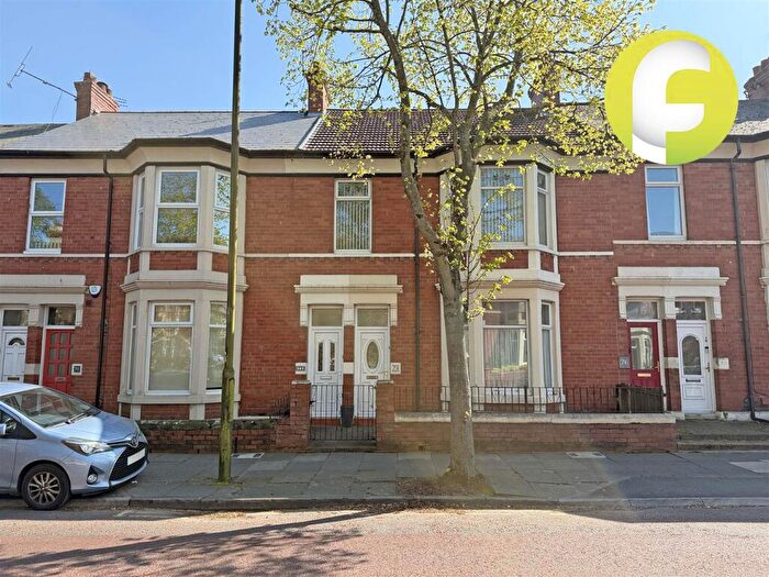 3 Bedroom Flat For Sale In Queen Alexandra Road, North Shields, NE29