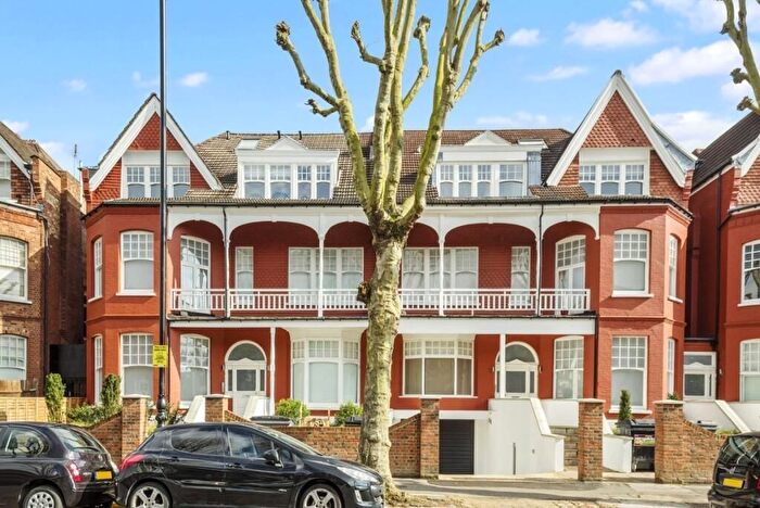 2 Bedroom Flat To Rent In Queens Avenue, Muswell Hill, N10