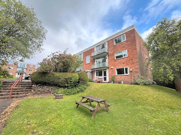 2 Bedroom Flat For Sale In Eastmoor Close, Foley Road East, Streetly, Sutton Coldfield, B74