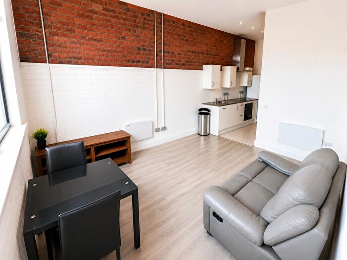 1 Bedroom Flat For Sale In Crocketts Lane, Smethwick, B66