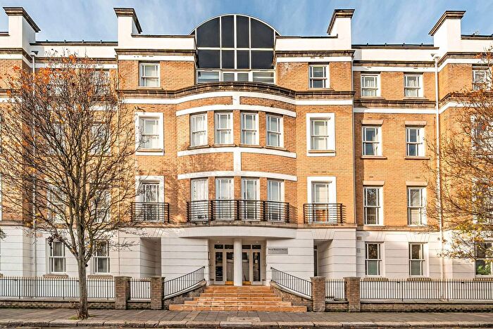 2 Bedroom Flat To Rent In Royal Belgrave House, Pimlico, London, SW1V