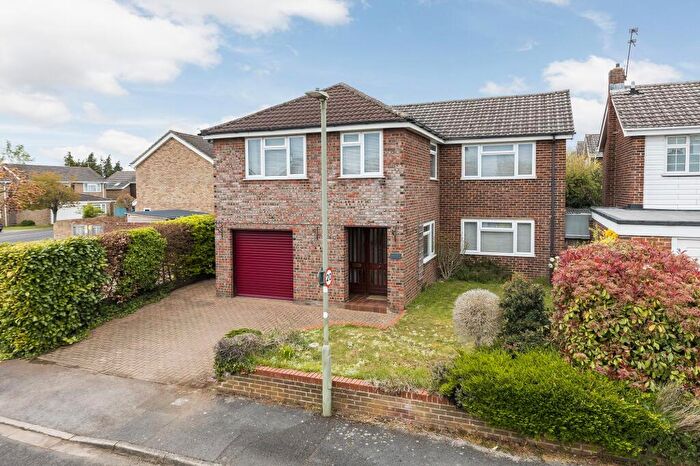 5 Bedroom Detached House For Sale In Loddon Close, Abingdon, OX14