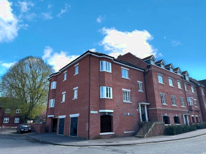 2 Bedroom Flat To Rent In Little Lane, Wantage, OX12